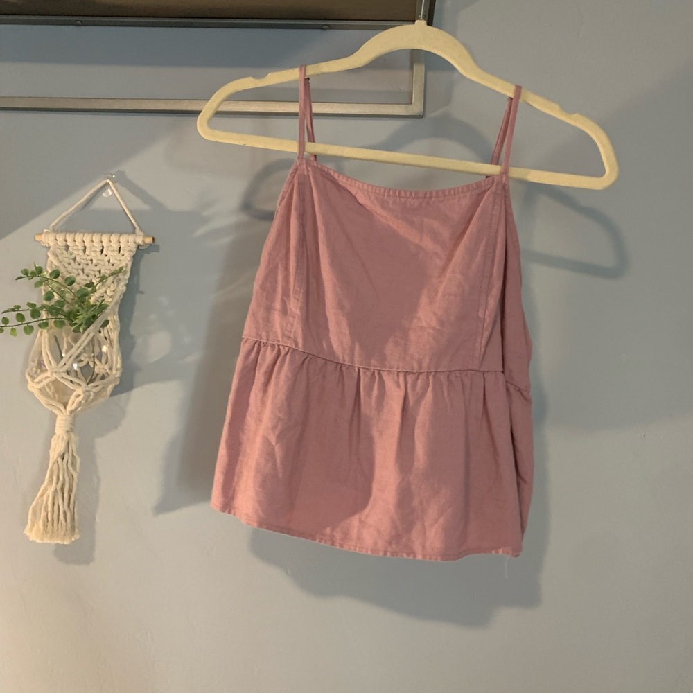 pink tank top🩷